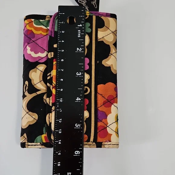 Vera Bradley Multicolored Wallett - Picture 8 of 9